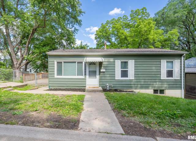 Property at 18 Riverview Ln, Bettendorf, IA 52722, 3 beds, 1 bath