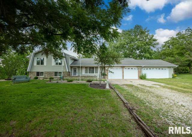 Property at 386 Townhall Rd, Metamora, IL 61548, 3 beds, 2.5 baths