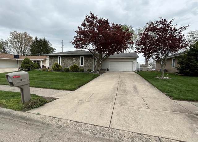 Property at 22 Red Oak Ln, Springfield, IL 62712, 3 beds, 2 baths