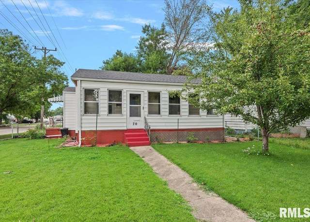 Property at 70 Bonnie Ct, Springfield, IL 62704, 2 beds, 1 bath