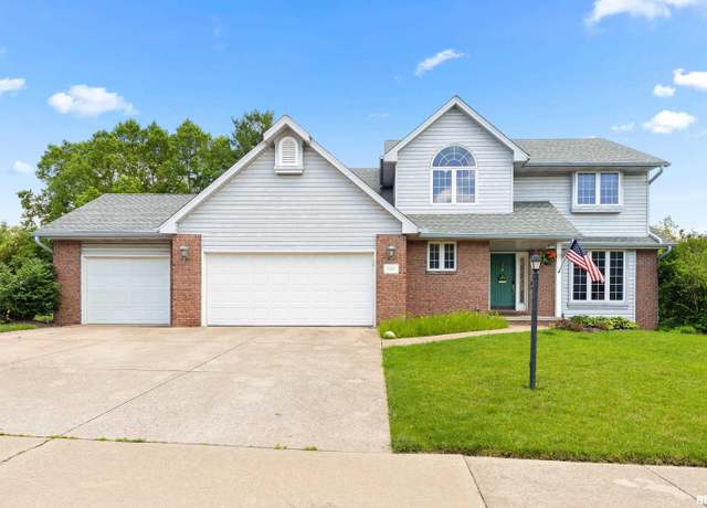 Property at 5408 N Rothmere Dr, Peoria, IL 61615, 4 beds, 3.5 baths