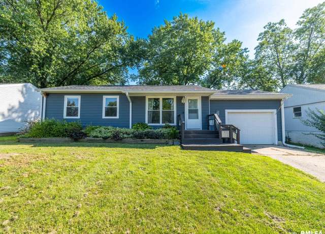 Property at 1823 Columbus Dr, Pekin, IL 61554, 3 beds, 1 bath