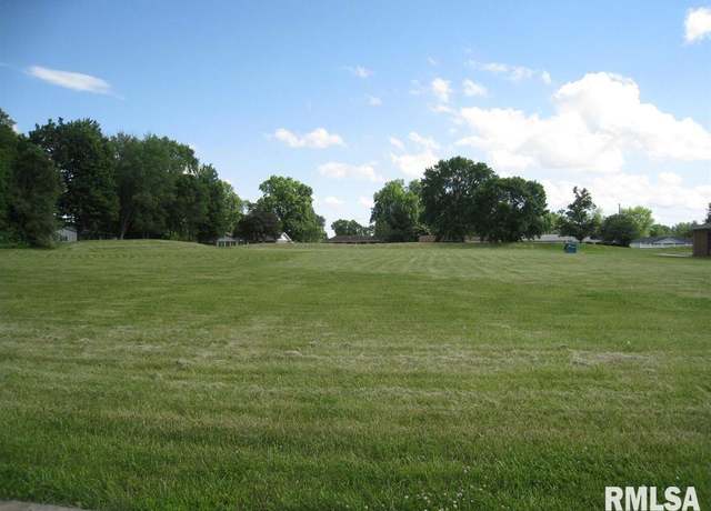Property at 3840 E Lake Centre Dr, Quincy, IL 62305