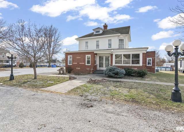 Property at 109 E Washington St, Edinburg, IL 62531, 2 beds, 1.5 baths