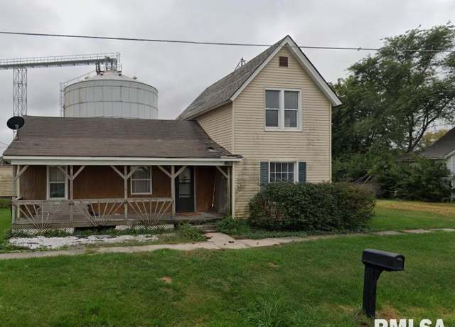 Property at 250 E Railroad St, Roseville, IL 61473, 2 beds, 1 bath