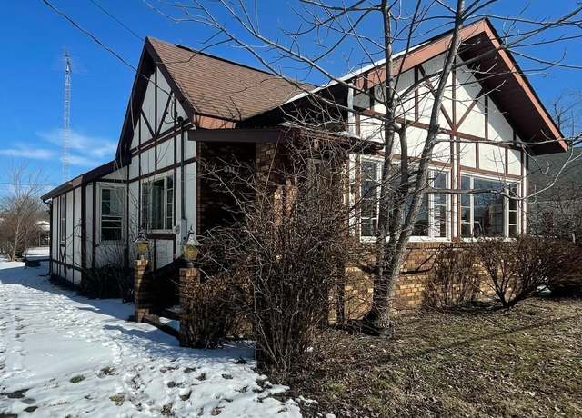 Property at 311 W Helen Ave, Christopher, IL 62822-1021, 2 beds, 2 baths