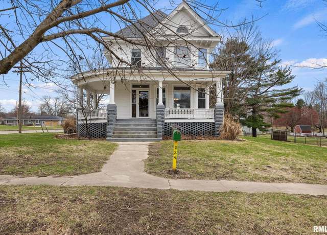 Property at 824 3rd St, Lacon, IL 61540, 3 beds, 1.5 baths