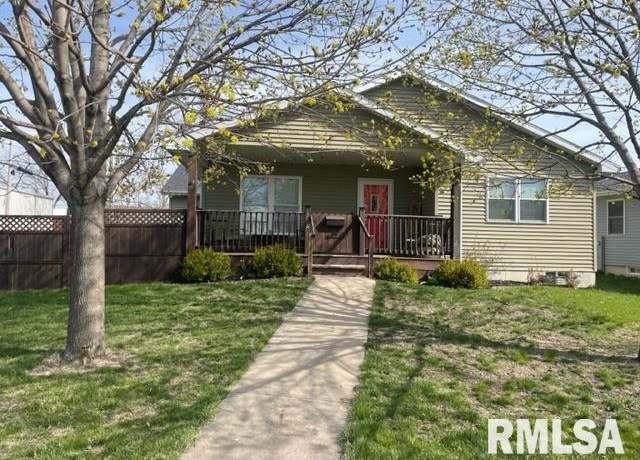 Property at 208 E 1st St, Tipton, IA 52772, 3 beds, 2 baths