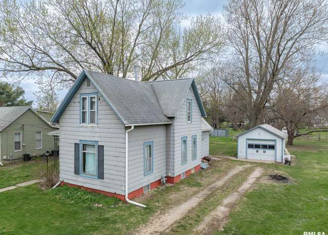 Property at 82 N Elm St, Galesburg, IL 61401, 3 beds, 1 bath