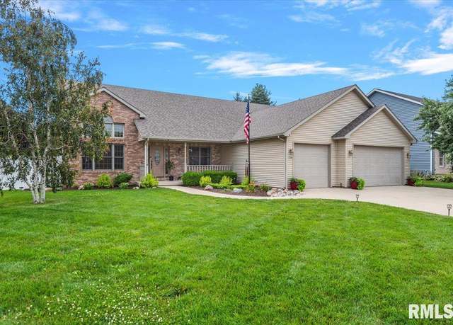 Property at 228 Manor Hill Dr, Chatham, IL 62629, 3 beds, 2 baths