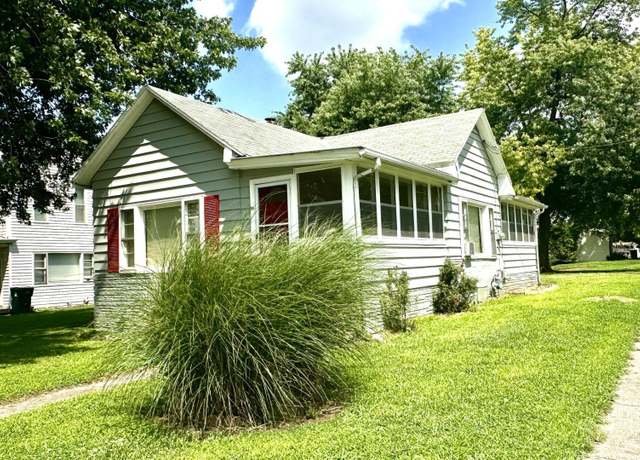 Property at 629 Cherry St, Quincy, IL 62301, 2 beds, 1 bath