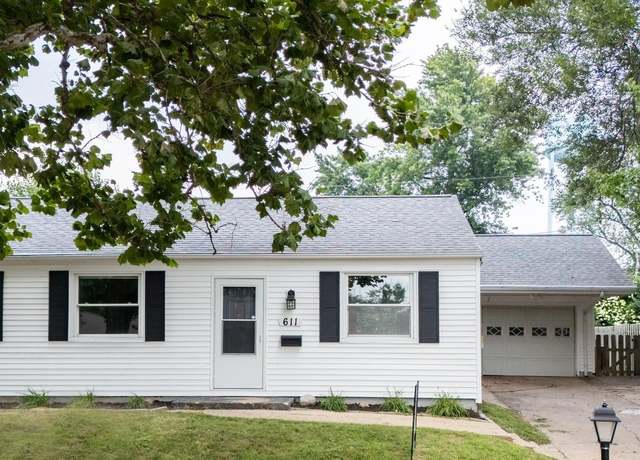 Property at 611 Sangamon Rd, Marquette Heights, IL 61554, 3 beds, 1 bath