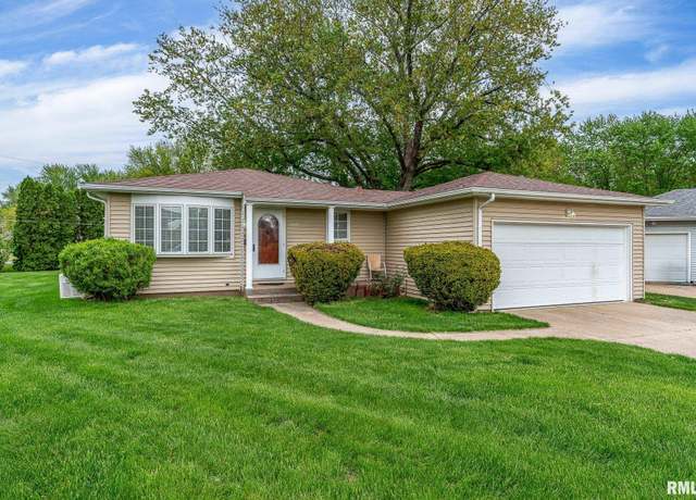 Property at 1217 7th Avenue Court, Silvis, IL 61282, 4 beds, 2.5 baths