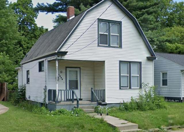 Property at 1832 N Missouri Ave, Peoria, IL 61603, 2 beds, 1 bath