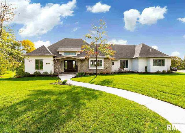 Property at 4877 Woodland Dr, Bettendorf, IA 52722, 5 beds, 3.5 baths