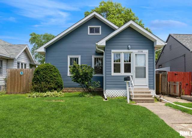 Property at 2338 31st St, Moline, IL 61265, 3 beds, 1.5 baths