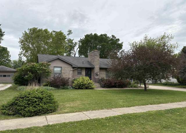 Property at 312 E Clay St, Brimfield, IL 61517, 3 beds, 2 baths
