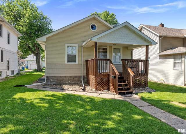 Property at 240 15th Ave, East Moline, IL 61244, 4 beds, 2 baths