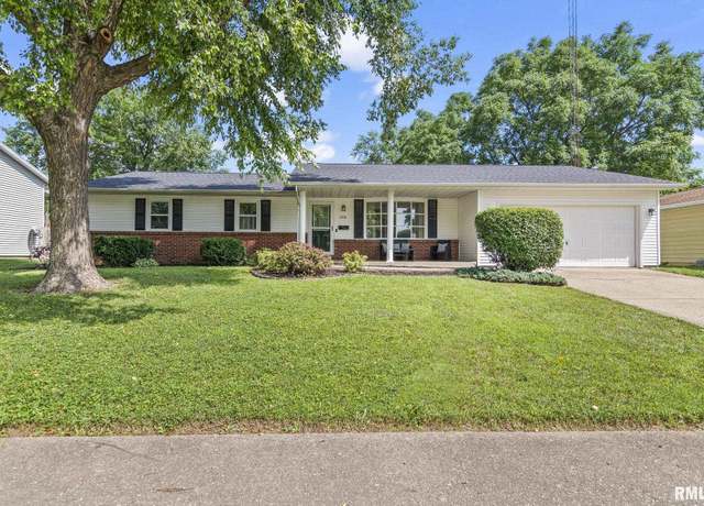 Property at 2408 Delaware Dr, Springfield, IL 62702, 4 beds, 3 baths