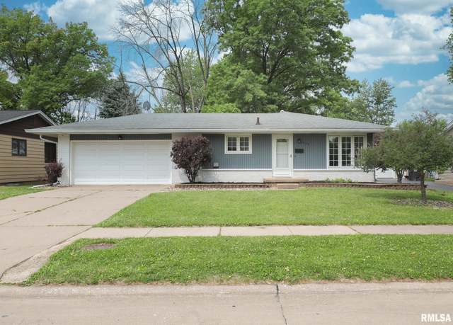 Property at 3605 37th St, Moline, IL 61265, 3 beds, 1.5 baths