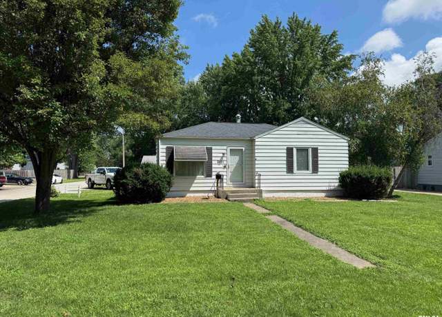 Property at 2101 Grant St, Springfield, IL 62703, 3 beds, 2 baths