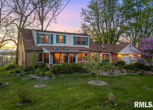 Property at 111 S Barrington Dr, Hampton, IL 61256, 5 beds, 3 baths