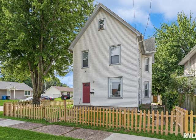Property at 2310 11th Avenue B, Moline, IL 61265, 4 beds, 2 baths