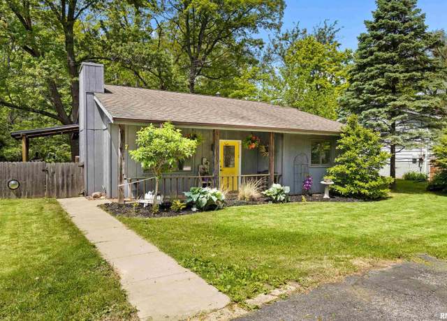 Property at 107 N Inglewood Dr, East Peoria, IL 61611, 2 beds, 1 bath