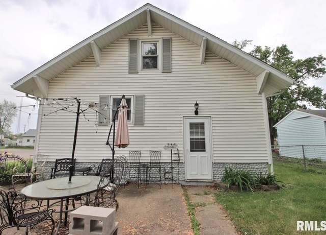 Property at 102 W Essex St, Glasford, IL 61533, 2 beds, 1 bath