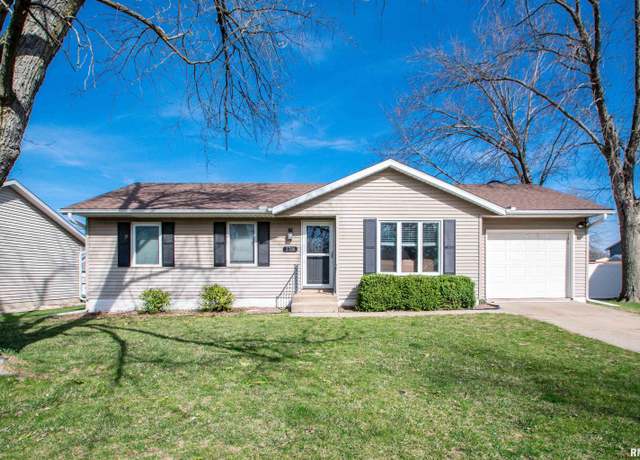 Property at 2706 S Skyway Rd, Peoria, IL 61607, 4 beds, 2 baths