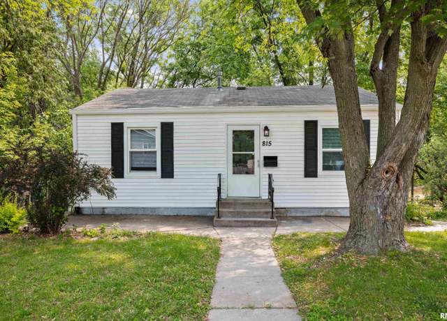 Property at 815 Ten Plus St, Bettendorf, IA 52722, 3 beds, 2 baths