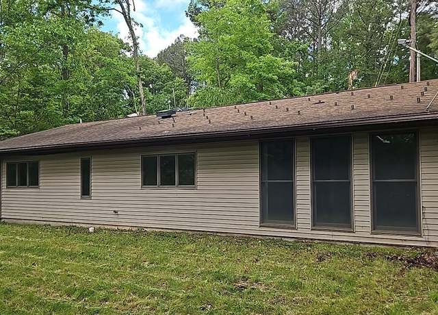 Property at 90 Carlock Rd, Murphysboro, IL 62966, 3 beds, 1.5 baths