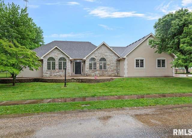 Property at 19439 Pinecrest Rd, Petersburg, IL 62675, 3 beds, 3 baths