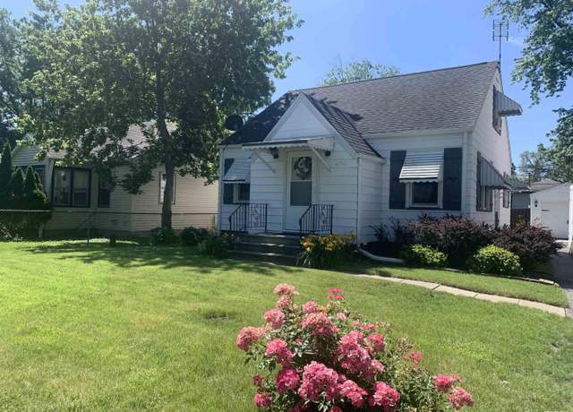 Property at 2226 W Albany Ave, Peoria, IL 61604, 3 beds, 1 bath