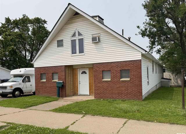 Property at 532 8th Avenue South, Clinton, IA 52732, 1 bed, 1 bath