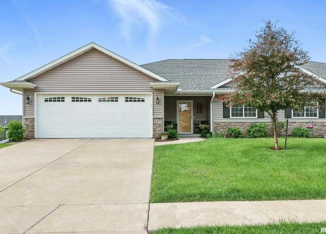 Property at 115 W Pinehurst Dr, Eldridge, IA 52748, 4 beds, 3 baths