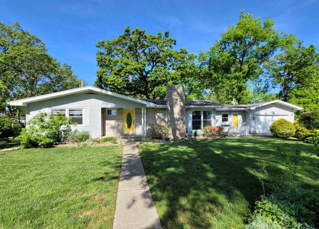 Property at 219 Oak Tree Ave, Salem, IL 62881, 3 beds, 1.5 baths