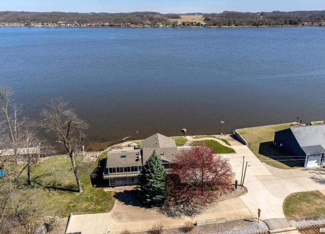 Property at 22965 Great River Rd, Le Claire, IA 52753, 5 beds, 3 baths
