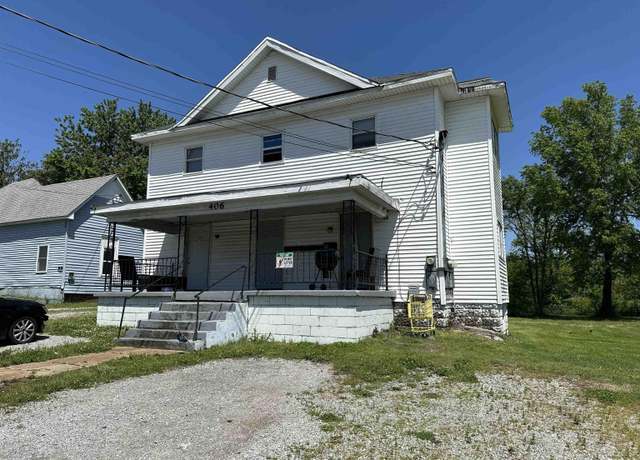 Property at 406 E Jackson St, Marion, IL 62959, 4 beds, 4 baths