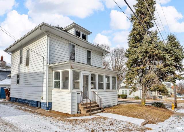 Property at 902 44th St, Rock Island, IL 61201, 3 beds, 1 bath