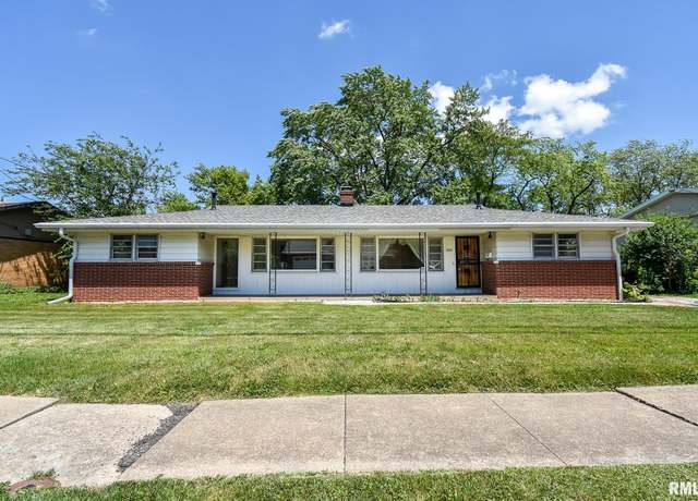 Property at 1602 Highwood Ave, Pekin, IL 61554, 4 beds, 4 baths