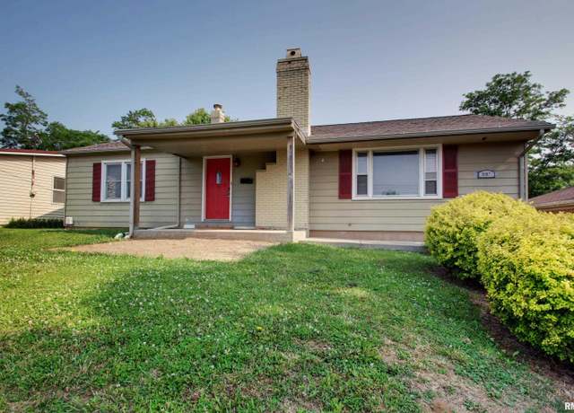 Property at 2317 Harrison St, Quincy, IL 62301, 3 beds, 2 baths