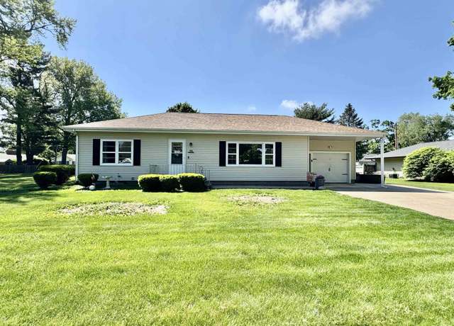 Property at 715 Lawndale Dr, Macomb, IL 61455, 3 beds, 1.5 baths