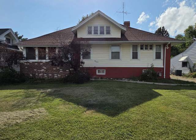 Property at 116 Olive St, Galesburg, IL 61401, 2 beds, 1.5 baths