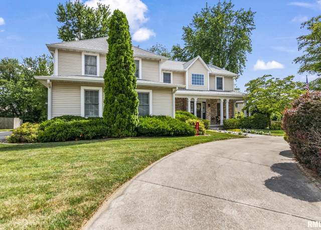 Property at 816 E Spruce St, Chatham, IL 62629, 4 beds, 3 baths