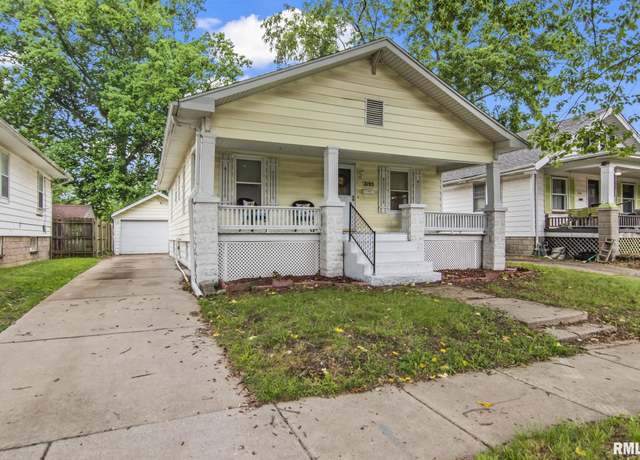 Property at 2105 Pasfield St, Springfield, IL 62704, 2 beds, 1 bath