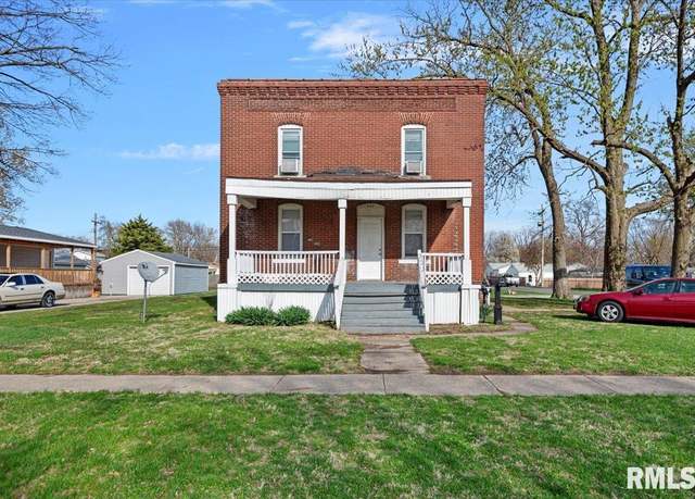 Property at 902 N Indiana Ave, Springfield, IL 62702, 4 beds, 2 baths