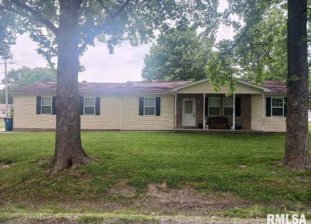 Property at 506 N Locust St, Sesser, IL 62884, 3 beds, 2 baths