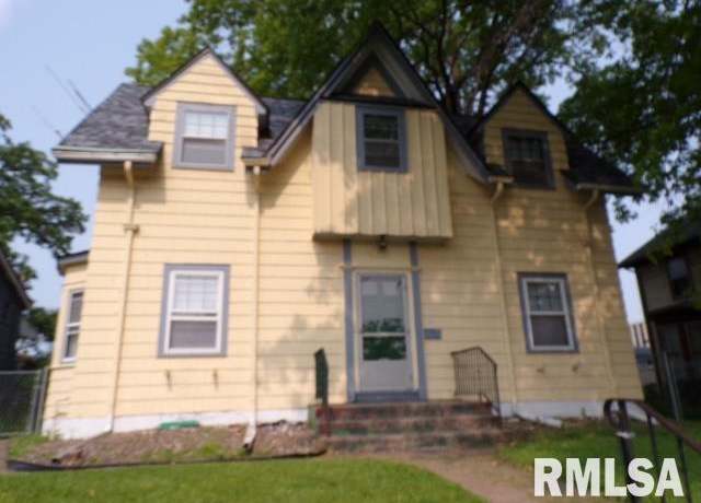 Property at 1522 Brady St, Davenport, IA 52803, 3 beds, 2 baths