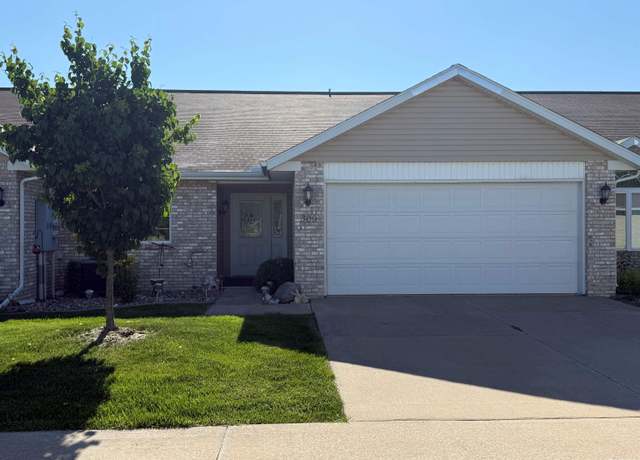 Property at 309 Scotch Pine Dr, Macomb, IL 61455, 2 beds, 2 baths